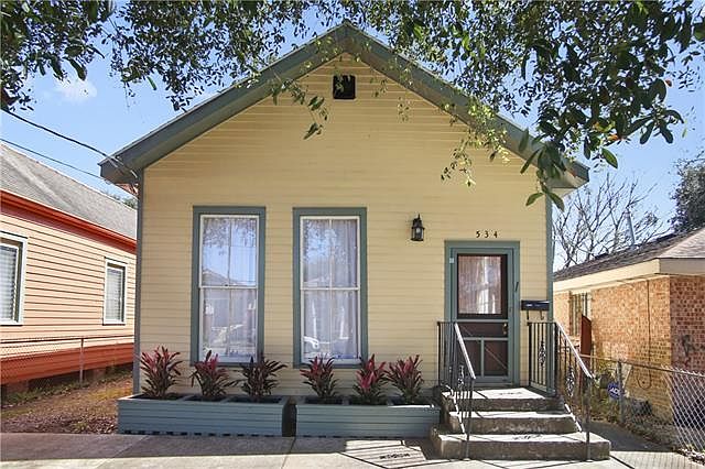 1st image of 534 Elmira Ave