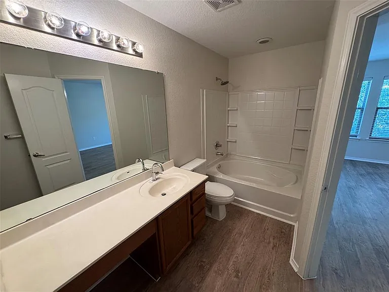 7020 Doyal Dr — Photo 13