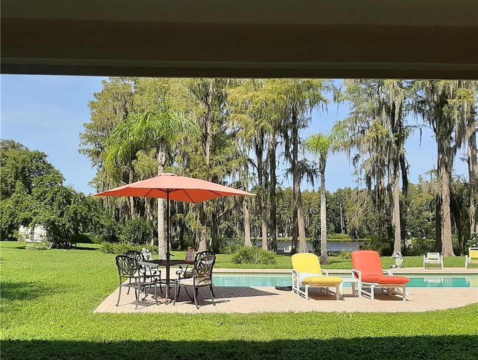 1st image of 1007 Lake Charles Cir