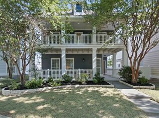 909 Charleston Ln, Aubrey, TX 76227