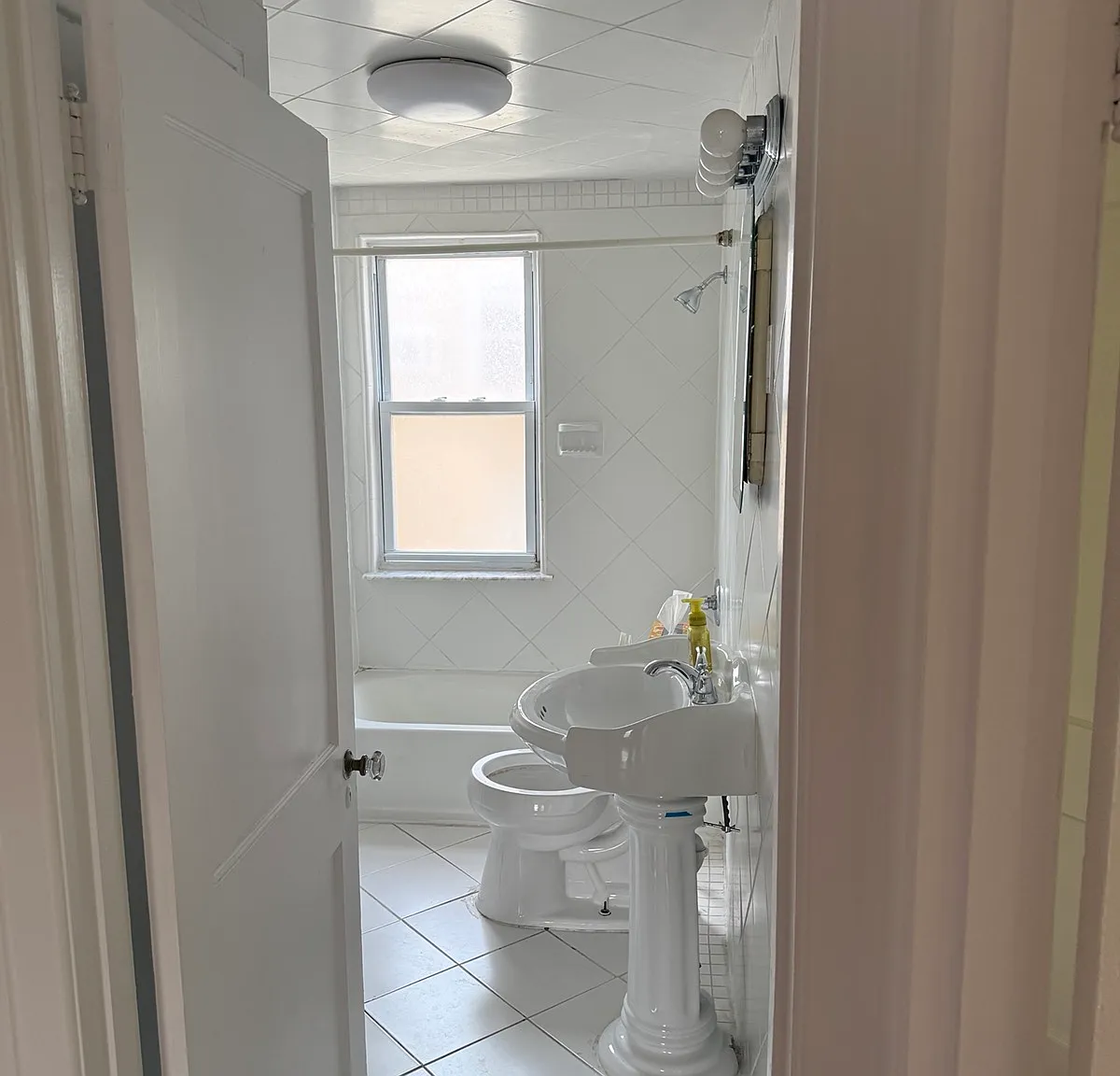 606 Penfield Avenue - 3 — Photo 4