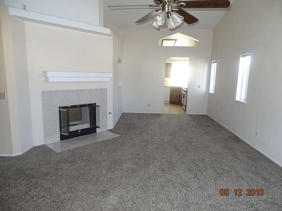 2nd image of 170 N Mistletoe Ave