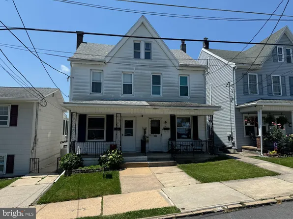 12 S 2nd St, Frackville, PA 17931