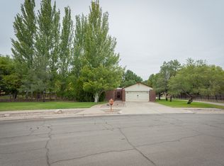 2908 Anna J Dr, Roswell, NM 88201