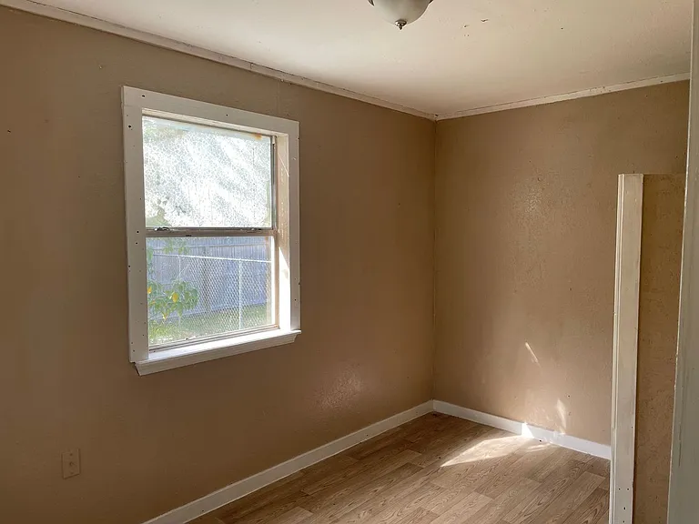 1133 Hibiscus St — Photo 9