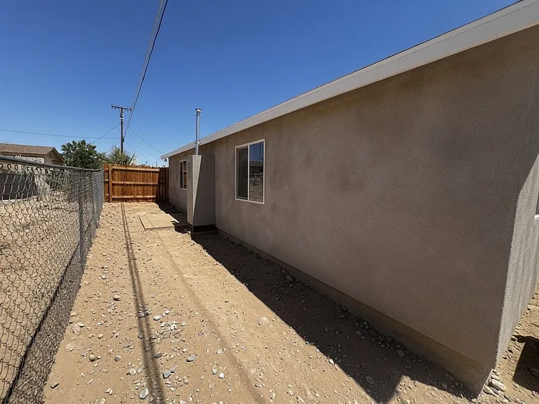 6104 Chia Ave — Photo 6