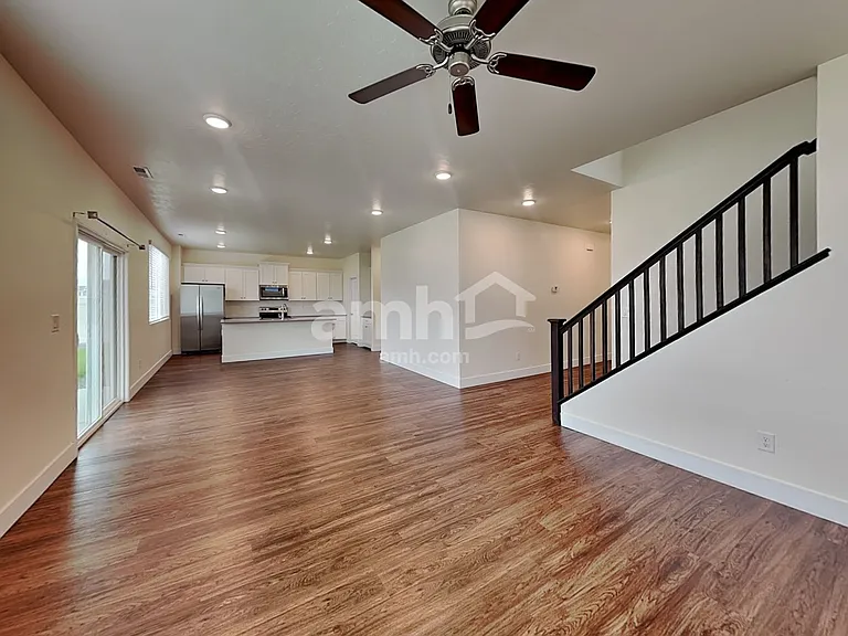 9472 W Chino St — Photo 6