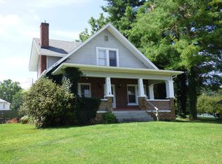 317 W Baumgardner Ave, Rural Retreat, VA 24368