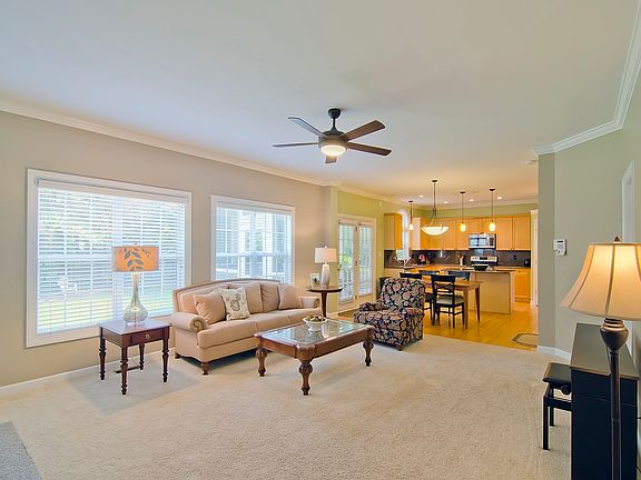 2nd image of 10428 Kilchurn Ct