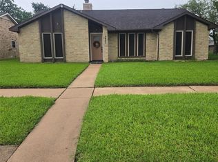 9802 Sagepike Dr, Houston, TX 77089