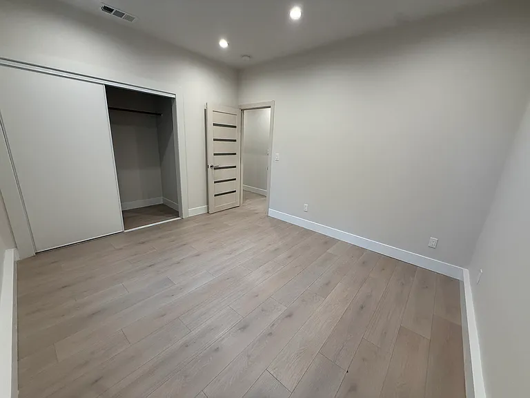 17642 Tribune St — Photo 5