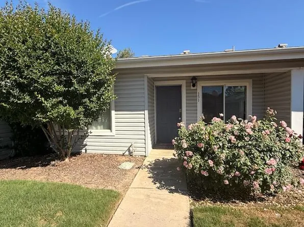 303 E Bullard Ave APT 151, Fresno, CA 93710