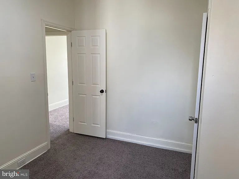 823 N Hutton St — Photo 19