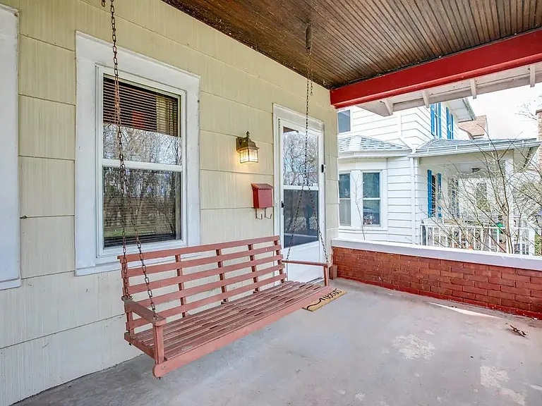1033 Riverside Dr — Photo 27