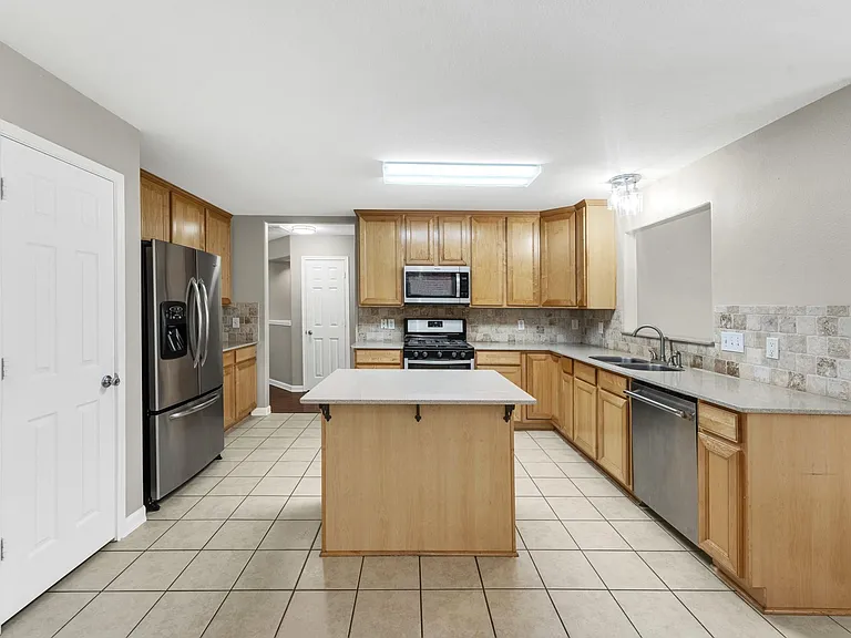 5123 Forest Sage Ln — Photo 9
