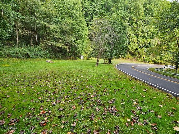 5th image of Indian Creek Rd