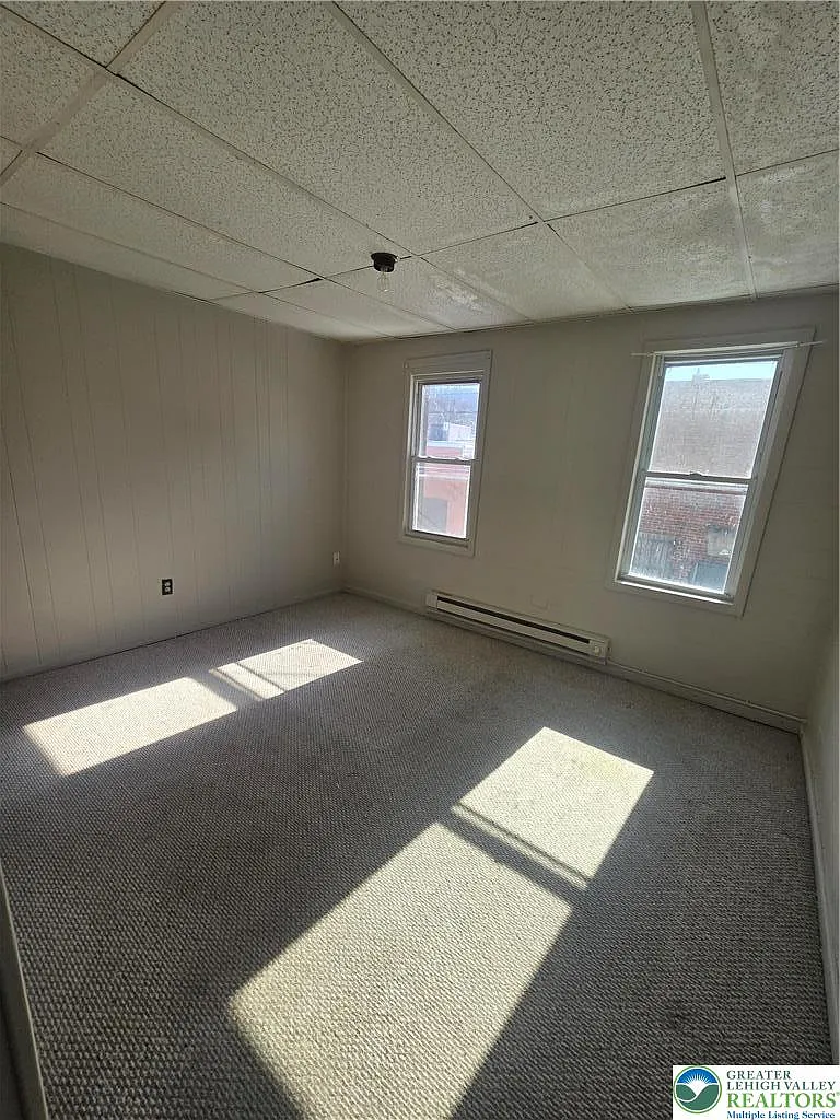 2 bed, 1.0 bath, $1,250 — Photo 4
