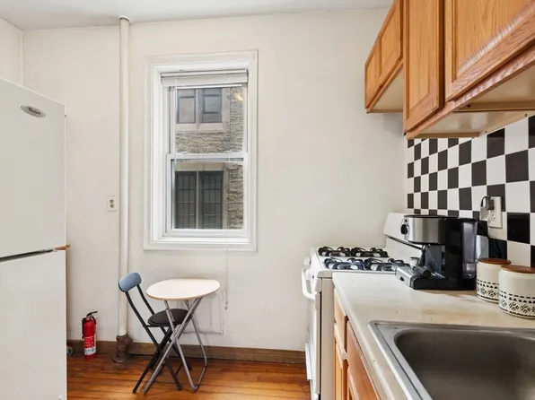 128 West 138th Street 3H image 3 of 11