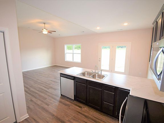 5th image of 195 Holly Grove Ln
