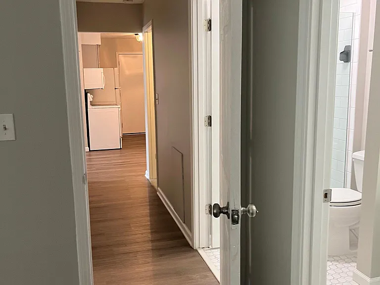 2491 Riverside Dr #103 — Photo 15
