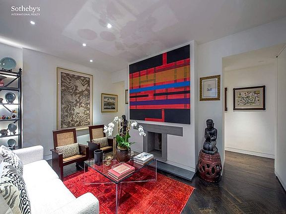 2nd image of 901 Lexington Ave APT 11N