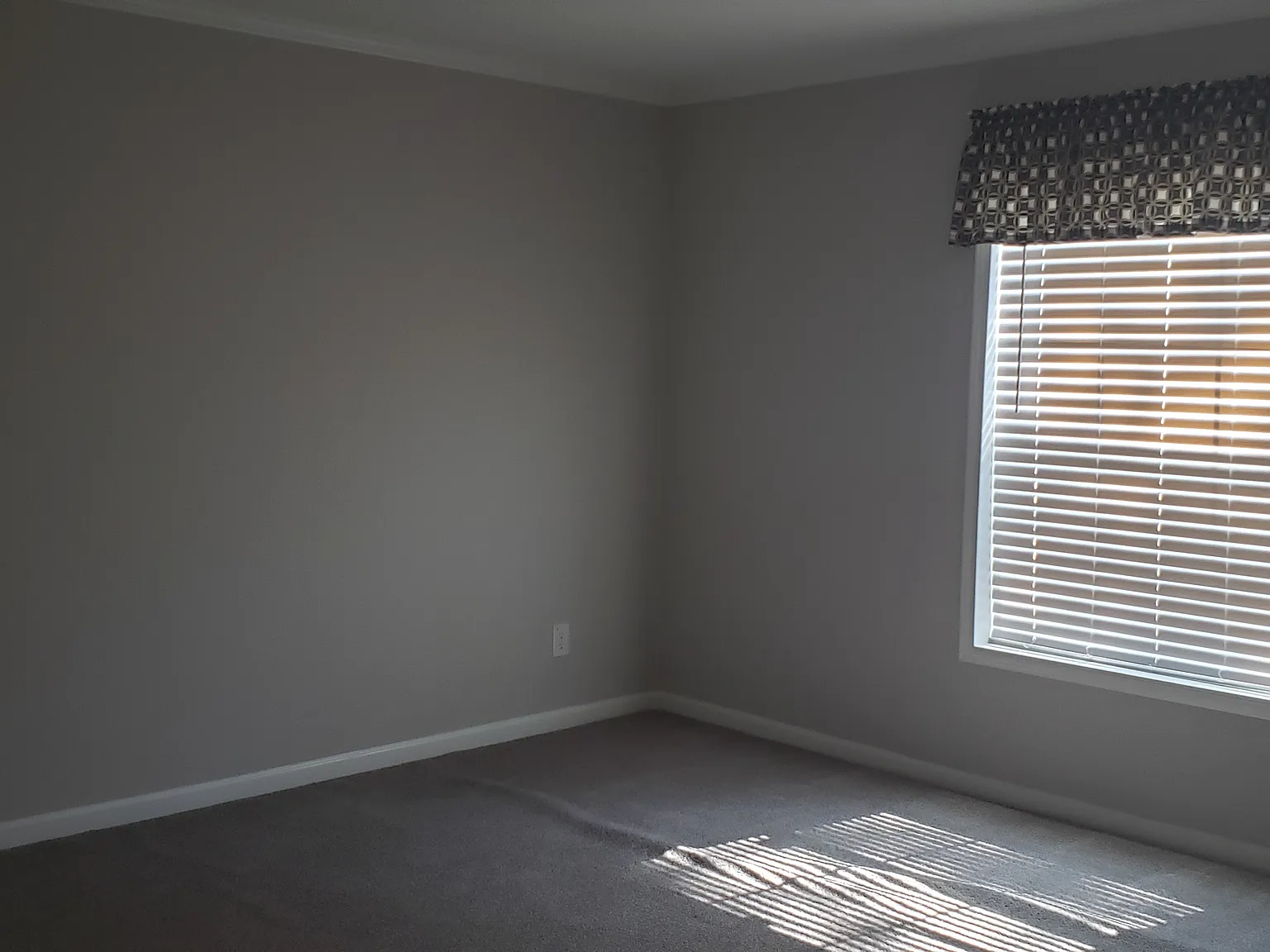 3 bed, $700 — Photo 3