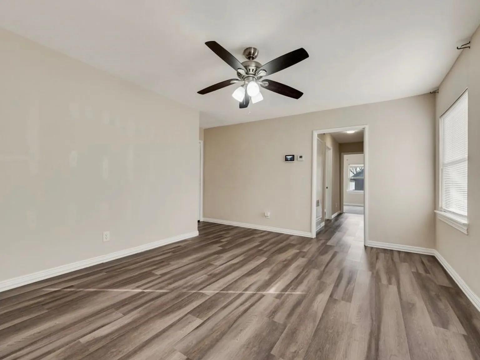2 bed, 1100 sqft, $1,425 — Photo 4