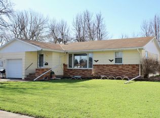 381 Miles Dr, Worthington, MN 56187