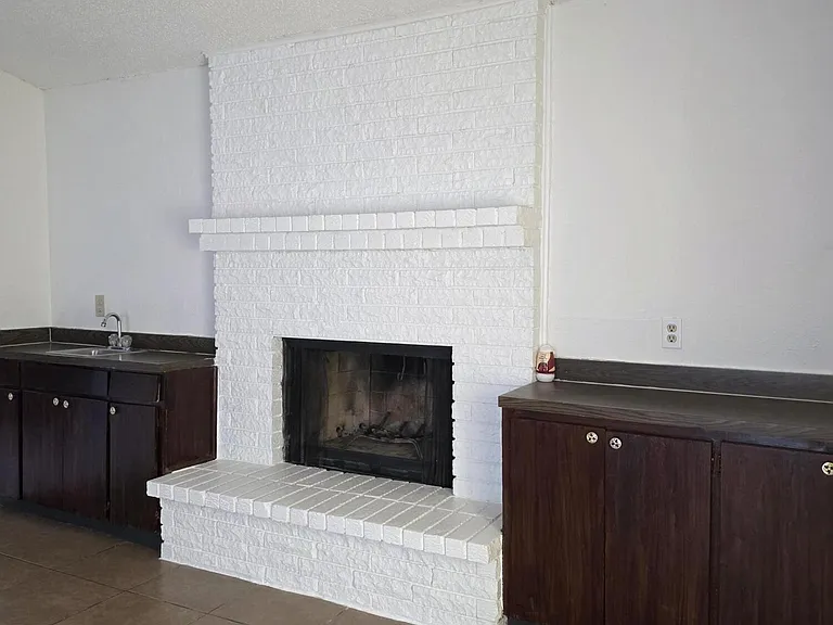 3005 Barkarian Pl — Photo 6