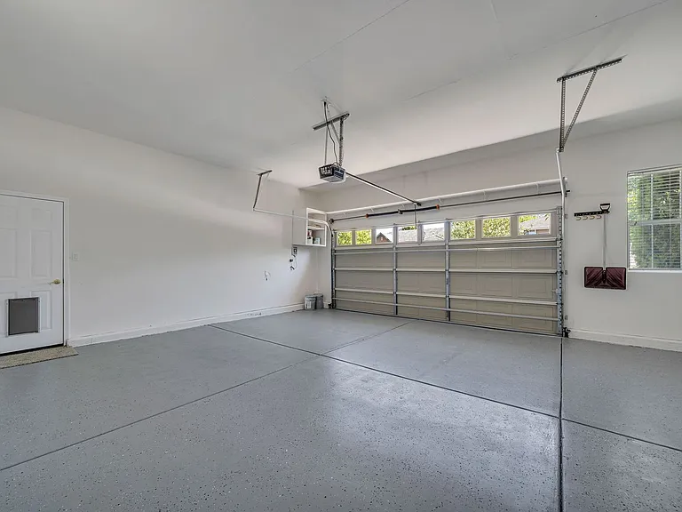 10577 Eagle Falls Way — Photo 33