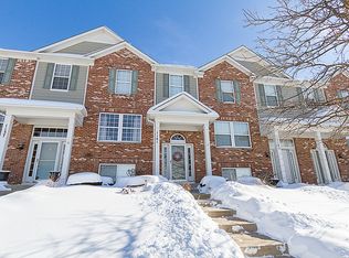 1141 Reserve Dr, Elgin, IL 60124