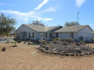 23525 Esaws Rd, Apple Valley, CA 92307