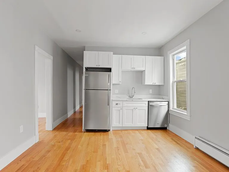 426 Bowdoin St #2 — Photo 1