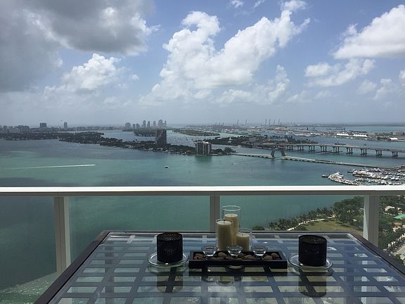 4th image of 2020 N Bayshore Dr APT 3404