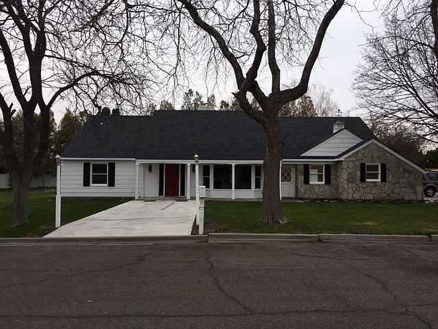 1st image of 1080 Redwood Cir