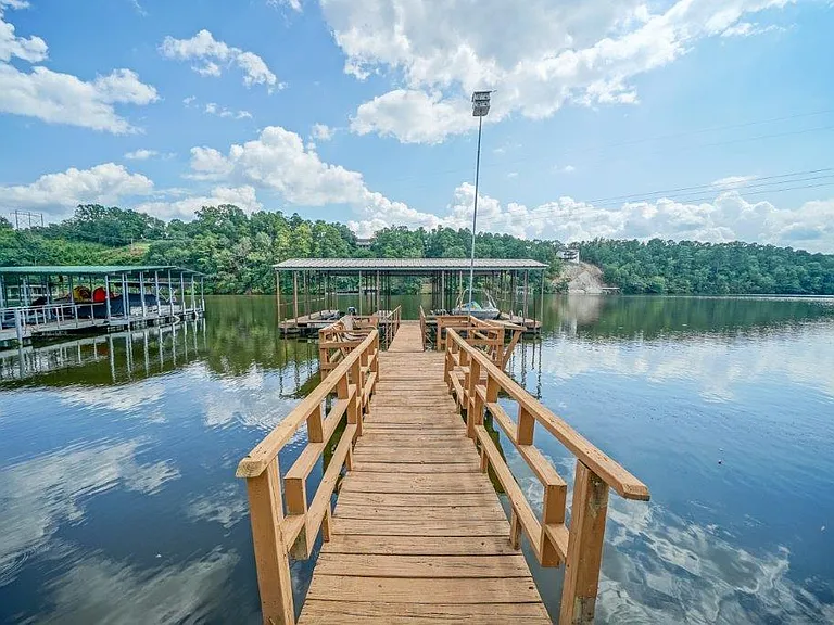 1807 Lakeshore Dr #C — Photo 1