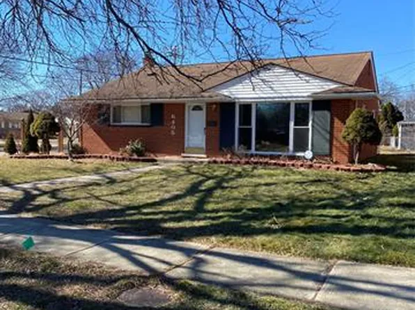 6405 Sunset St, Garden City, MI 48135