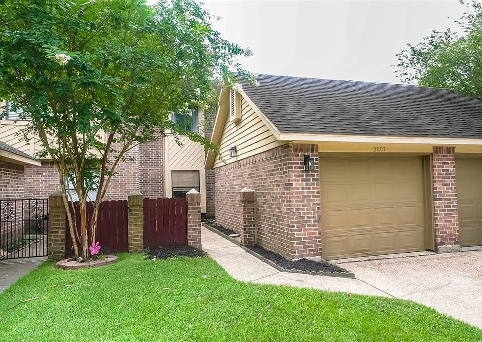 1st image of 2807 Elm Grove Ct