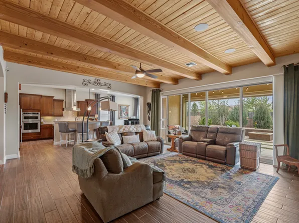 4687 Las Plazuelas, Santa Fe, NM 87507