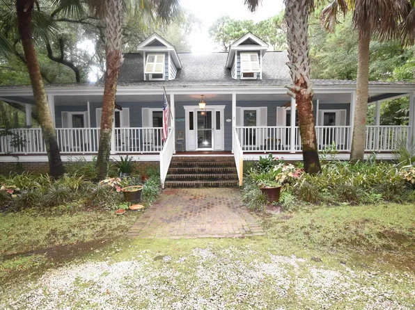 1290 Crooked Oak Dr., Pawleys Island, SC 29585