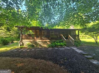 27 Tall Oak Ln, Clarkesville, GA 30523