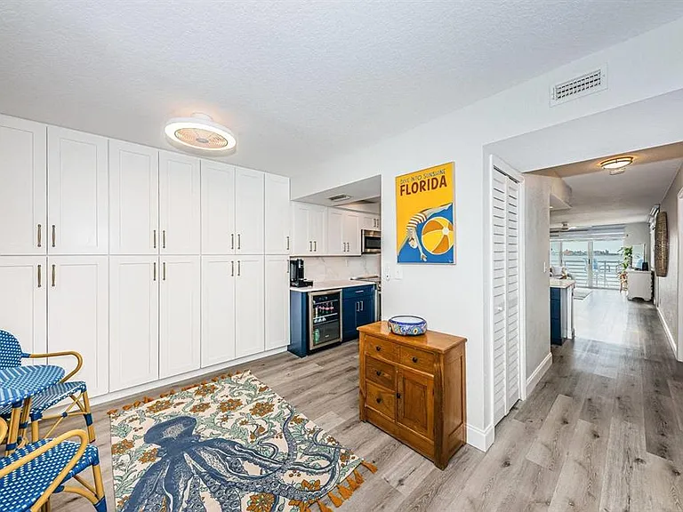 6105 Bahia Del Mar Cir #287 — Photo 4