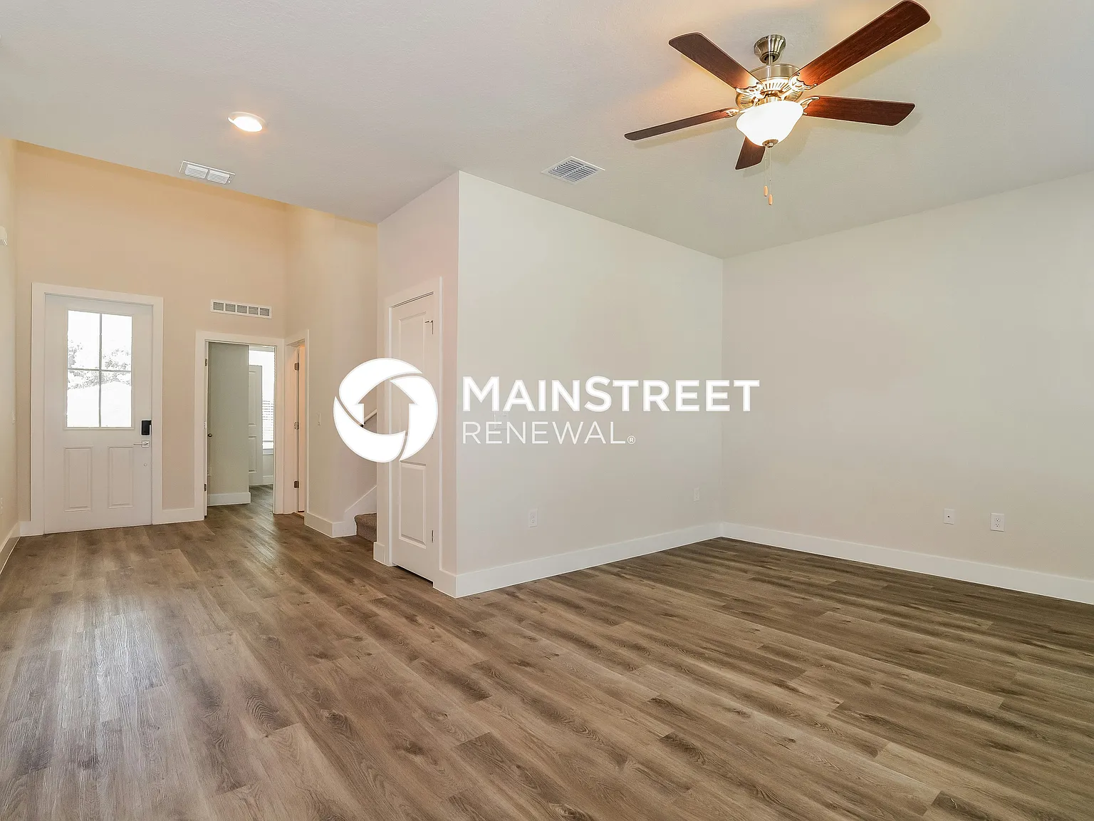 301 S Pine Street — Photo 2