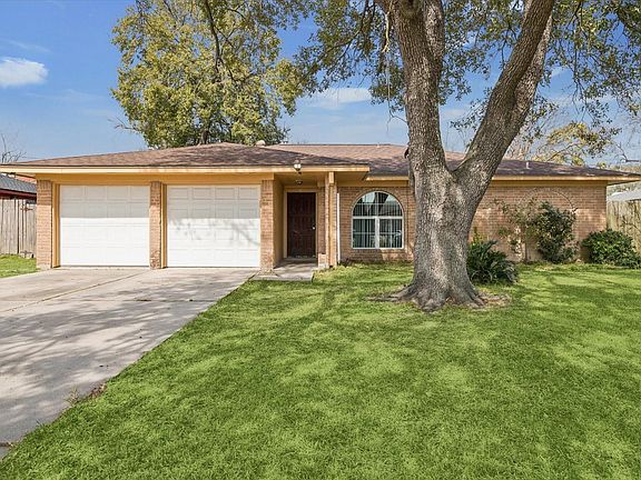 3rd image of 135 Mill Stream Ln