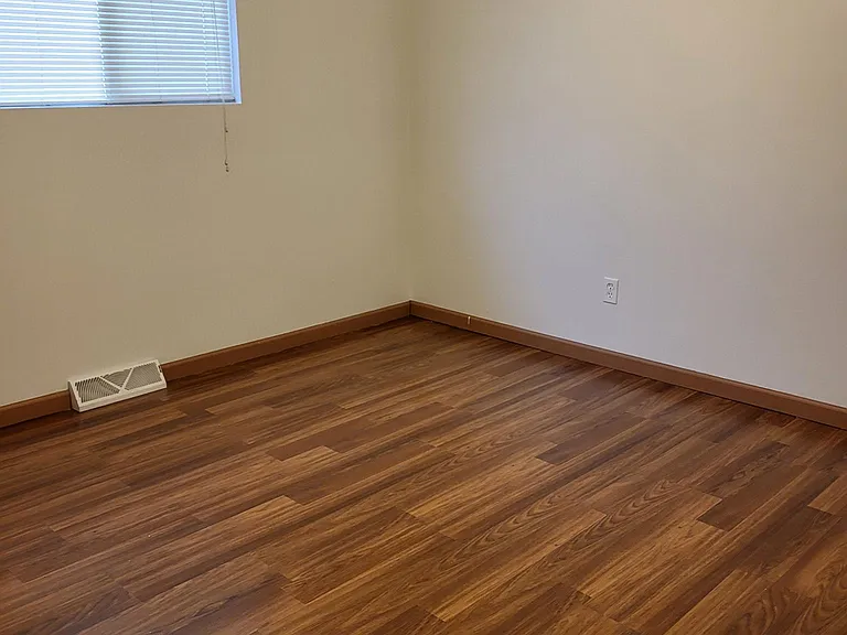 1407 Milwaukee St — Photo 5