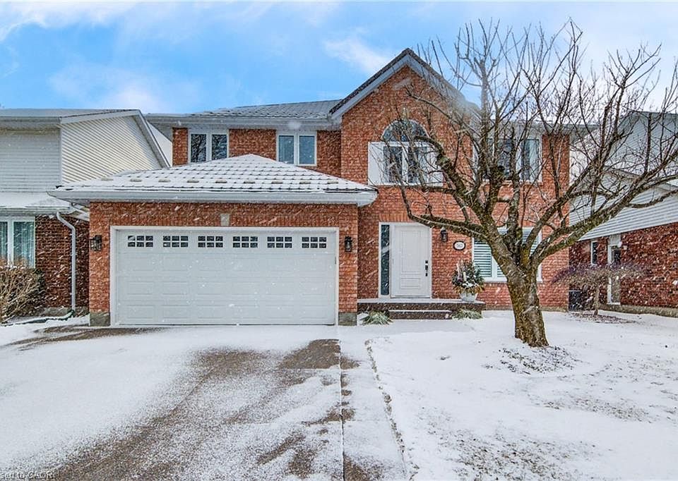 1st image of 367 Meadowvale Pl