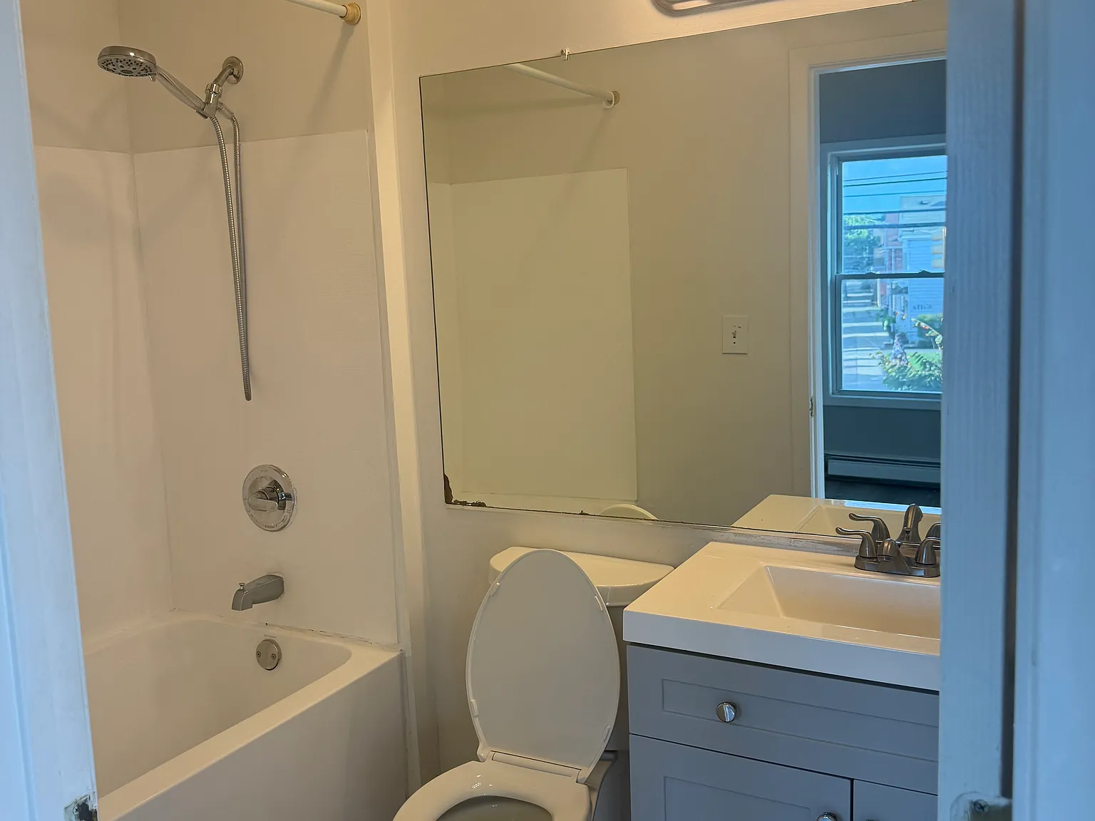 1 bed, 500 sqft, $1,500 — Photo 3