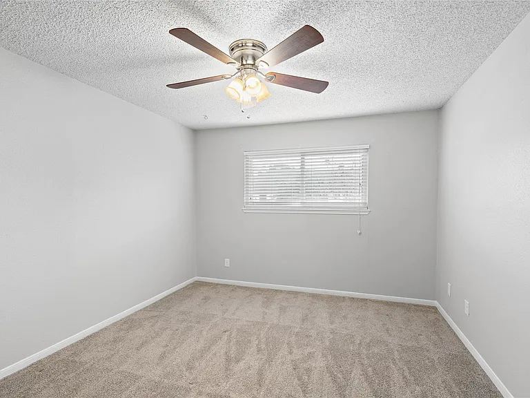 14256 Misty Meadow Ln — Photo 17