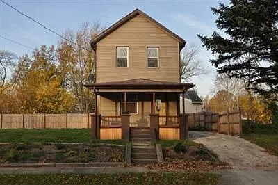 440 Franklin Ave photo 1