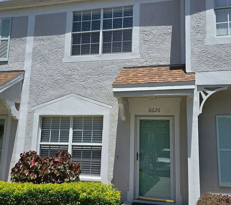 8626 Hunters Key Cir